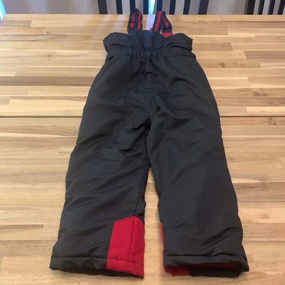 Swiss Tech Kid’s Snowbib - Size XS (4-5) - Picture 10 of 11